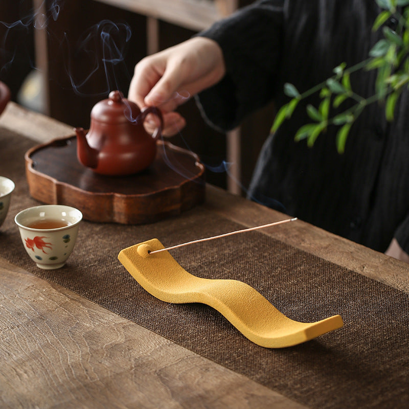 1pc, Handcrafted Ceramic Incense Stick Holder - Perfect Home Decor for Aromatherapy and Tea Ceremonies - Creative Gift for Lovers of Fragrance and Beauty
